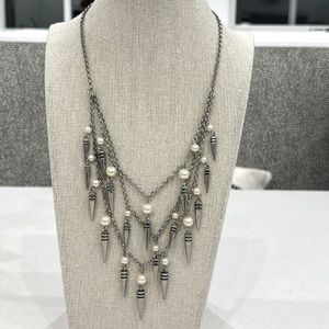 Silver and pearl art deco necklace